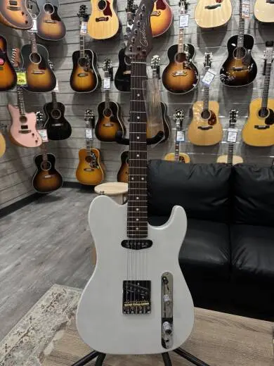 Godin Guitars - G49349